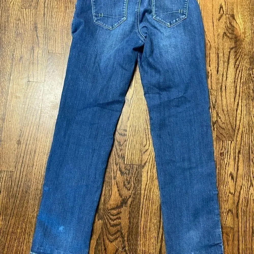 LL BEAN WOMENS JEAN SIZE 10 MINT